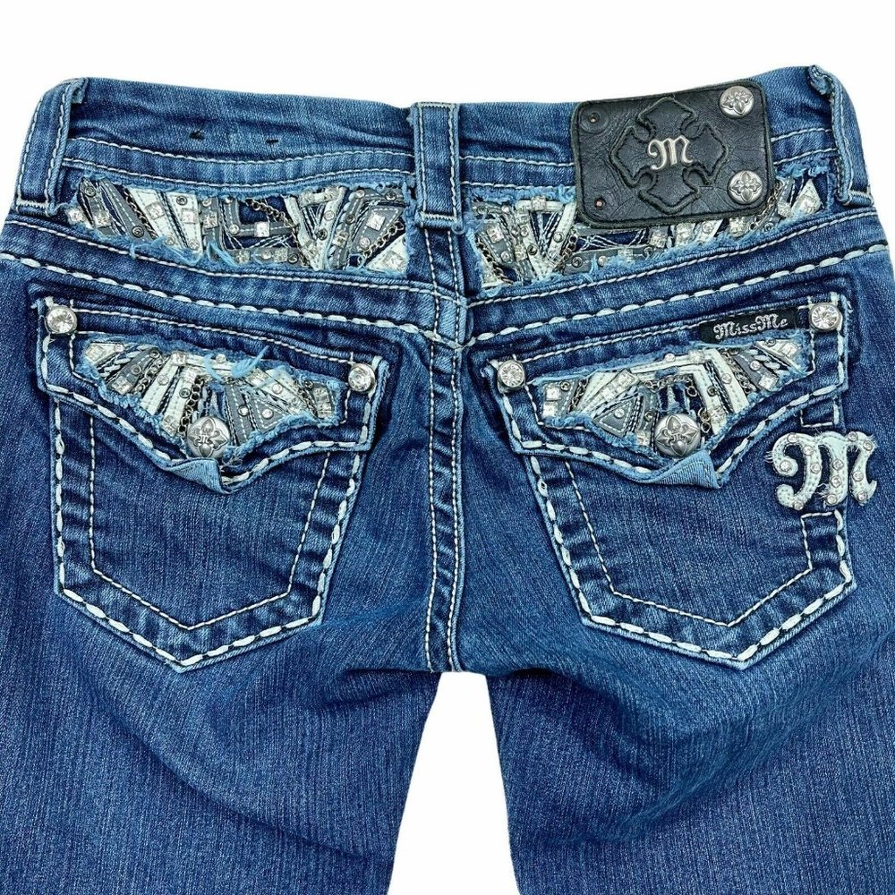 Miss Me Signature Low Rise Slim Bootcut Jeans 24
